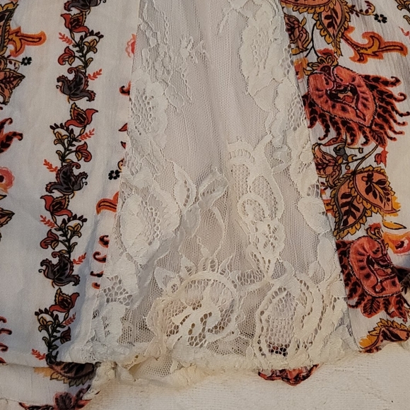 Buckle Coco + Jaimeson floral lace sleevless dress - Picture 5 of 9